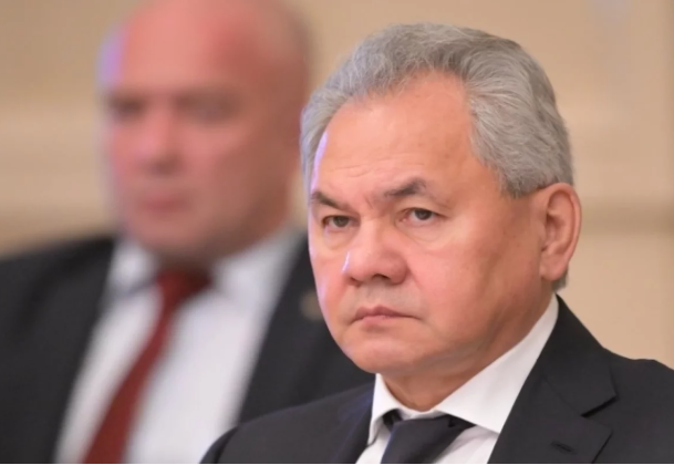 С Шойгу на пять лет продлили контракт о прохождении воинской службы