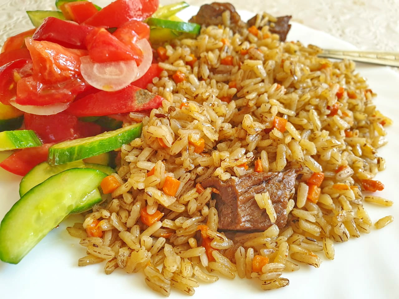 плов из басмати. рис лазер ташкентский. лазерсон плов узбекский. узбекский рис лазер. плов на полкило риса.