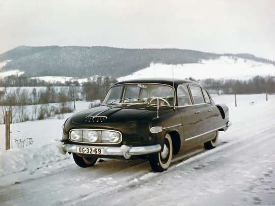 Самые необычные автомобили из советских фильмов