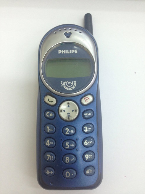 Д 2 телефон. Philips Savvy Vogue. Сотовый телефон Филипс Savvy. Philips Сотовые 2000. Филипс 2000 годы сотовый.