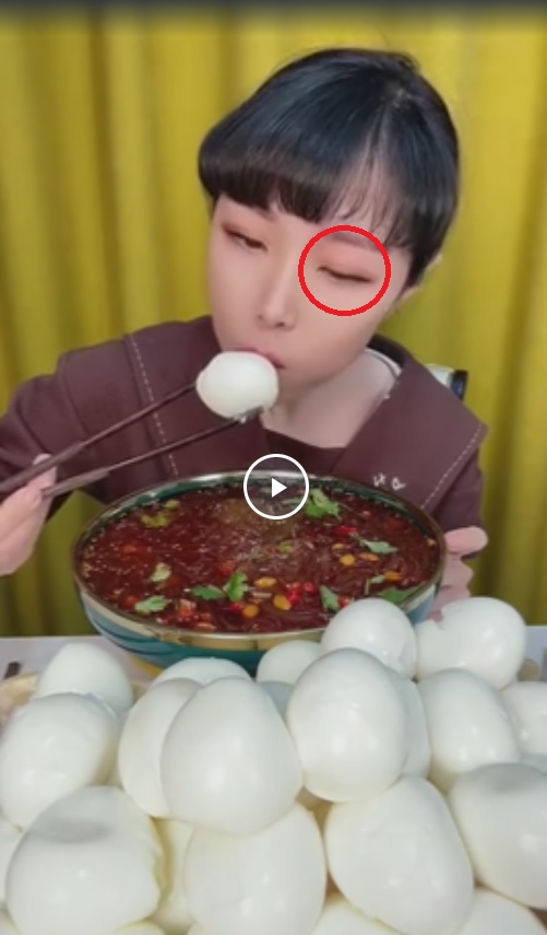 Кореянка косплеит Чайку младшего