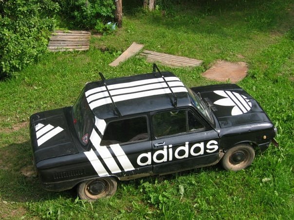 Молодая команда "механиков Ferrari"