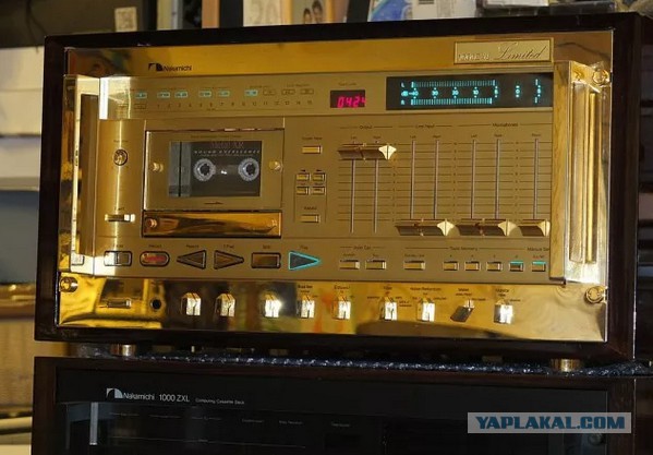 Капсула времени новая магнитола конца 80-х