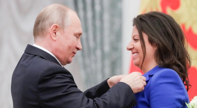 Симоньян раскритиковала россиян, жалующихся на низкие пенсии. «Дайте нашей стране время»