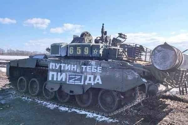 В Херсоне гражданское население препятствуют продвижению вооруженных сил России
