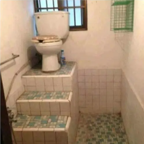 Подборка туалетов, куда вы бы не захотели пойти