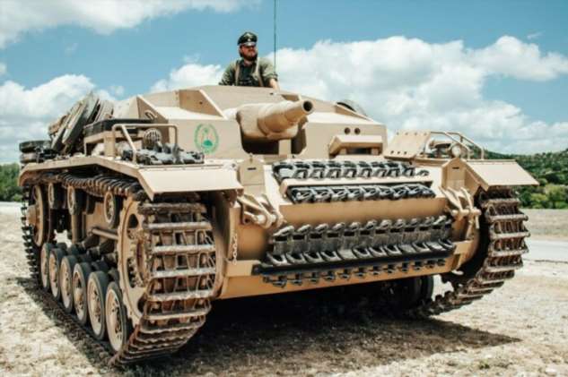 StuG III под кличкой "Гадюка", самая массовая в производстве с которой пришлось встретиться нашим дедам.