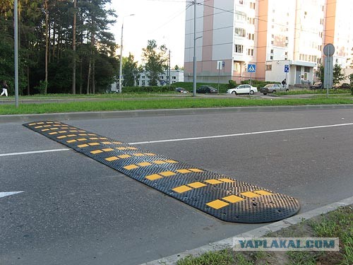 Сиськи против скорости.