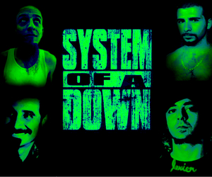 5-летняя малая играет System Of A Down