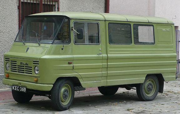 Смотрите какая тачка!