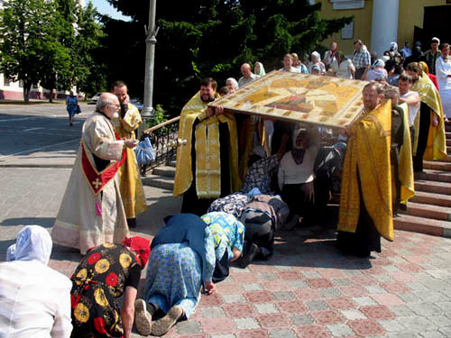 В поликлинике прооперированная уфимка ползком добиралась до рентген-кабинета