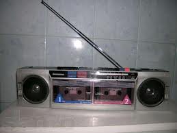 Чем можно было привлечь девчонку в 80-е.