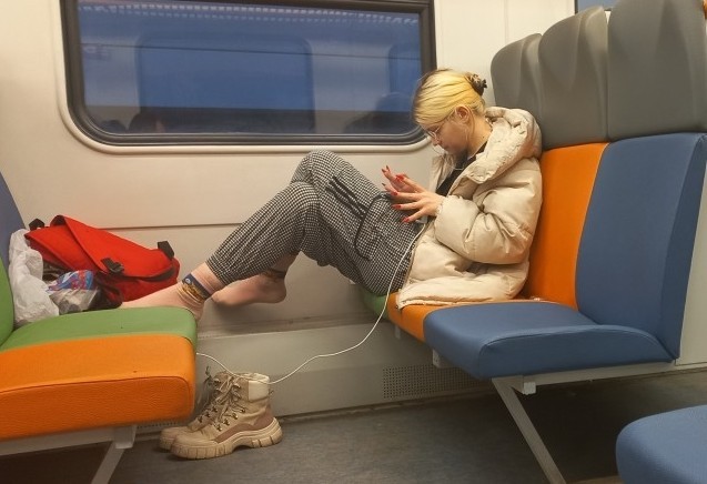 В каждой электричке города⁠⁠