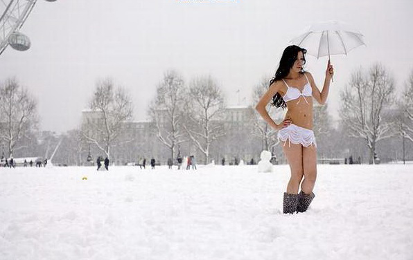 Люблю я женщин в белом. А впрочем, какая разница? (c)