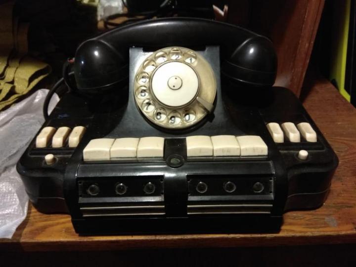 Рингтон советский телефон. Мобильный телефон с дисковым набором. Раритетный телефон. Телефон СССР. Мобильник 1973 года.