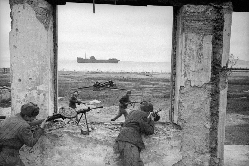 Великая Отечественная в фотографиях-11