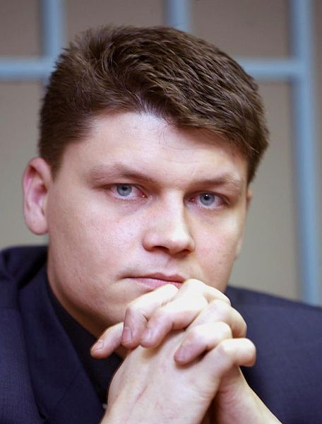 "Своих не бросаем"