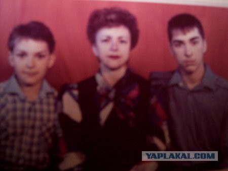 Знаменитости в детстве. Фото из домашних архивов