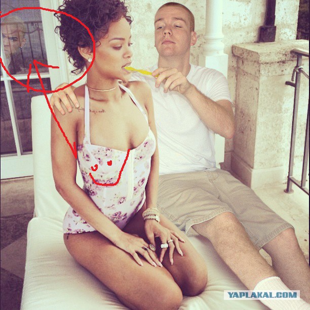 Боги фотошопа всегда находят себе красивых девушек