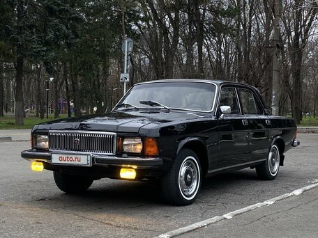 В России впервые представили новые автомобили Volga
