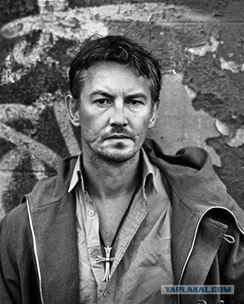 10 киноактеров с физическими отклонениями