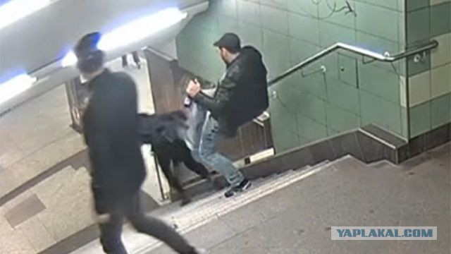 Немцы будут питаться объедками, от которых откажутся "беженцы"