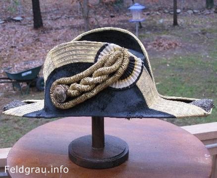 Самая забавная и необычная форма армий мира