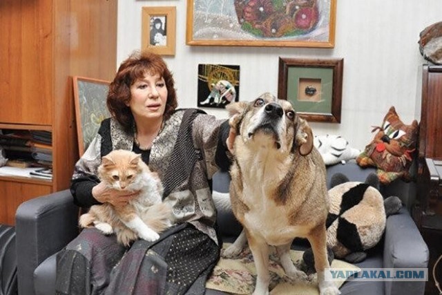 Уникальная певица, голос которой знаком нам с детства!