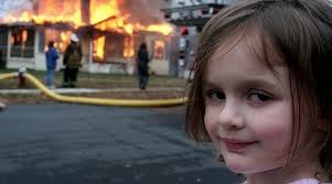 14-летняя школьница спасла из пожара троих детей. На кадрах — все, что осталось от квартиры