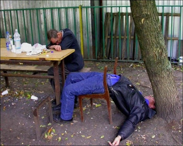 По этим 5 признакам нарколог легко узнает, что человек часто пьет алкоголь