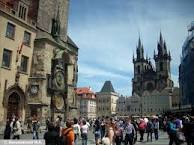 Тысячи людей займутся групповой мастурбацией в центре Праги