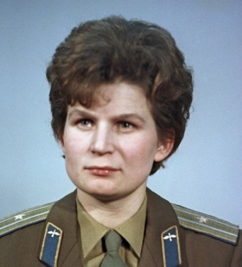 Я сейчас о достойном, спокойном женском старении
