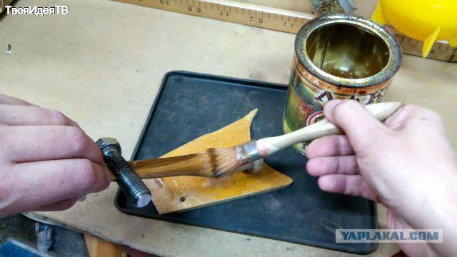 Магнитный молоток - из ржавого болта на 19"