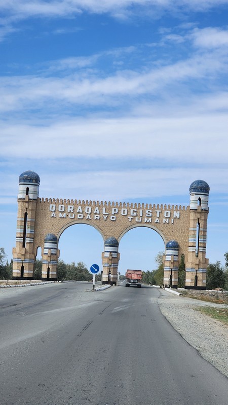 На машине по Средней Азии за самсой.
