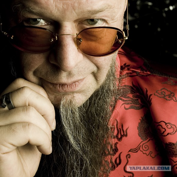 Фото актеров и музыкантов, из которых харизма плещет через край