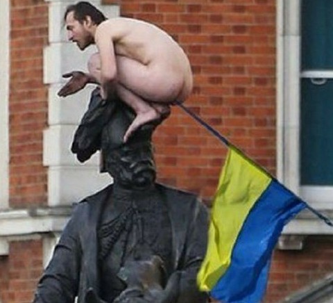 NYT: Россия собирается эвакуировать 30 дипломатов из Украины