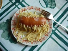 Даже у сосисок лето лучше, чем у тебя