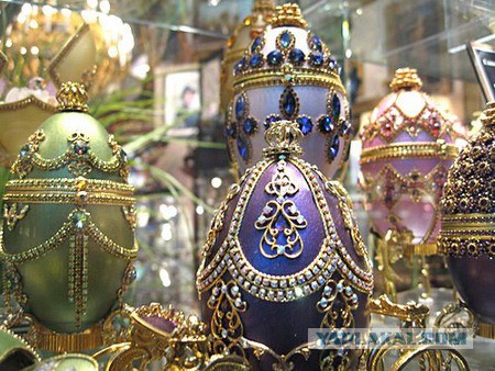 Красивый вариант окраски яиц на Пасху