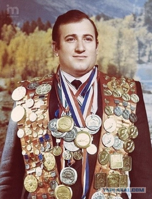 Про охранников в общественных зданиях