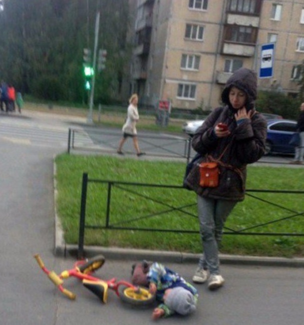 Давай я тебя ещё вот в этой позе сфоткаю