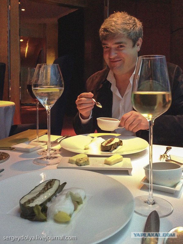 Д.Р. в Бурдж Аль Араб