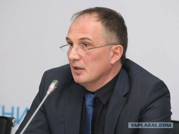 Россиян призвали не завидовать астрономическим зарплатам чиновников и депутатов