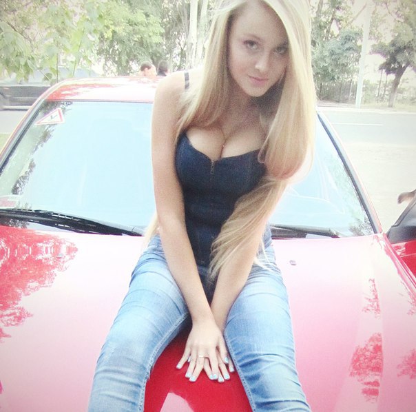 Приятные девушки из социальных сетей