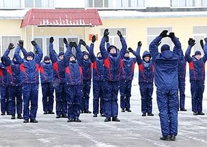 Толстяки худеют, худые наращивают мышцы. Все секреты армейского фитнеса