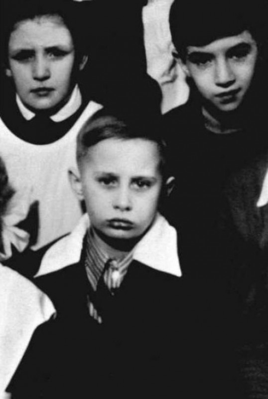История в фотографиях