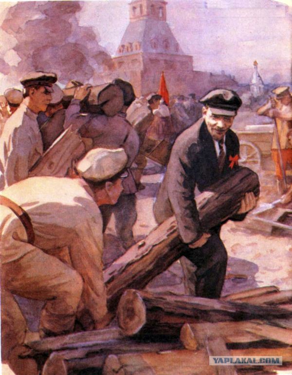Чиновница, посоветовавшая врачам больницы помыть полы, приехала и сама их моет и красит двери