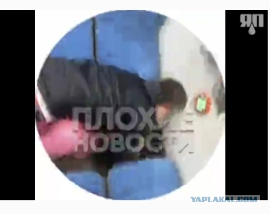 «Ты че пид*рас?! Ты реально пид*р?! Я тебе щас банкой еб*ло разнесу!»
