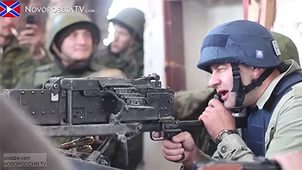 Венгерская журналистка подсекла беженца с ребенком