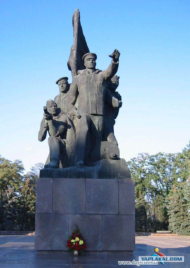 Сегодня, 28 марта - 75 лет со дня освобождения моего родного города Николаева от немецко-фашистских захватчиков!