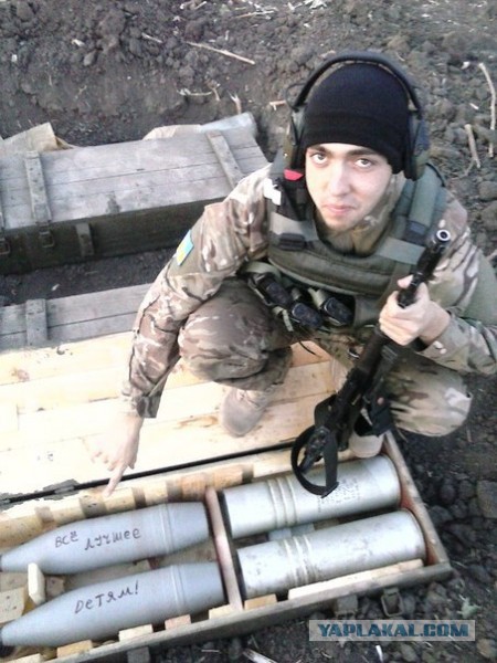 Украинский беспилотник атаковал село Александровское. Погибла 4х летняя девочка.